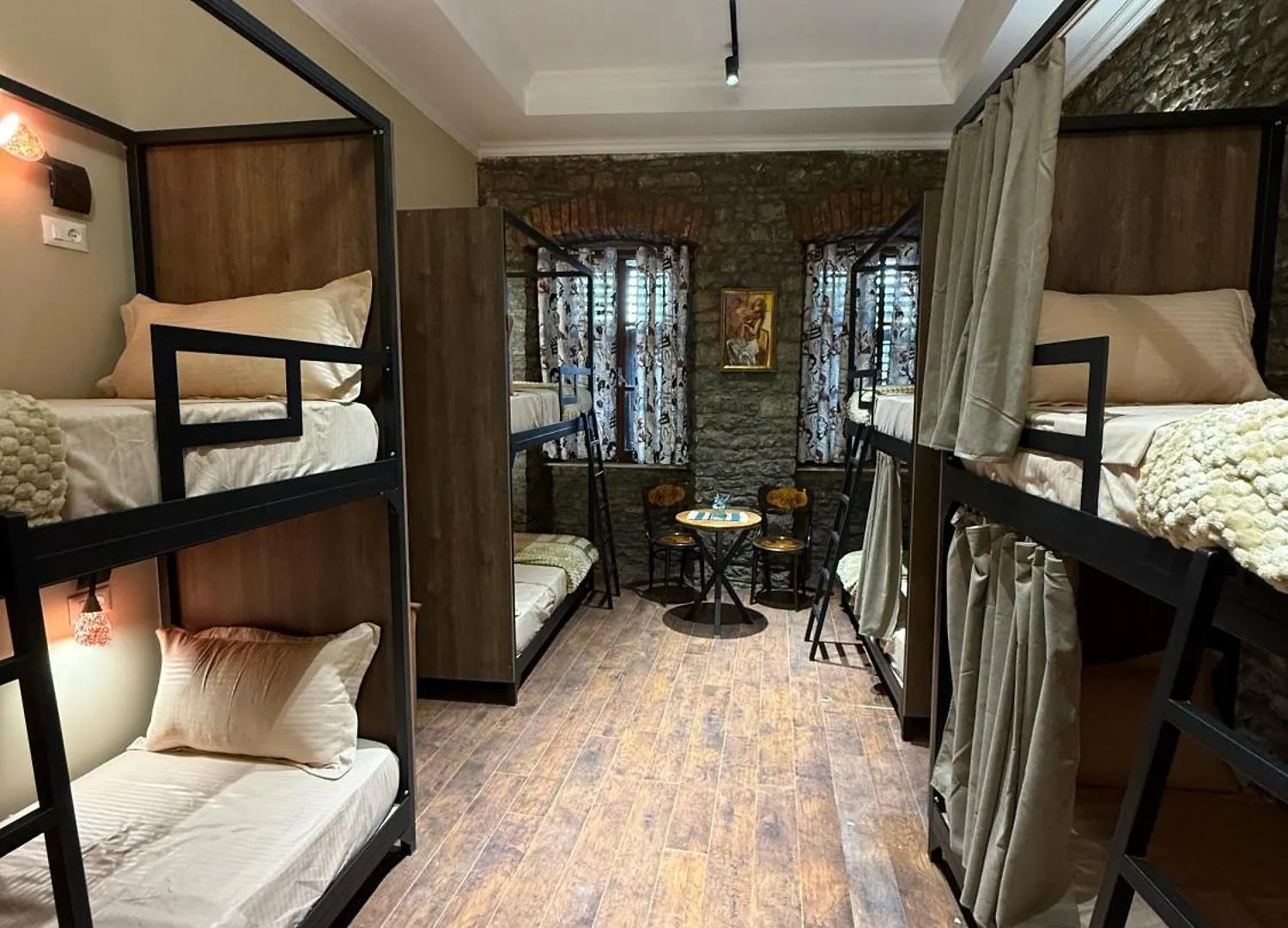 Jolie Center Hostel Shkodër